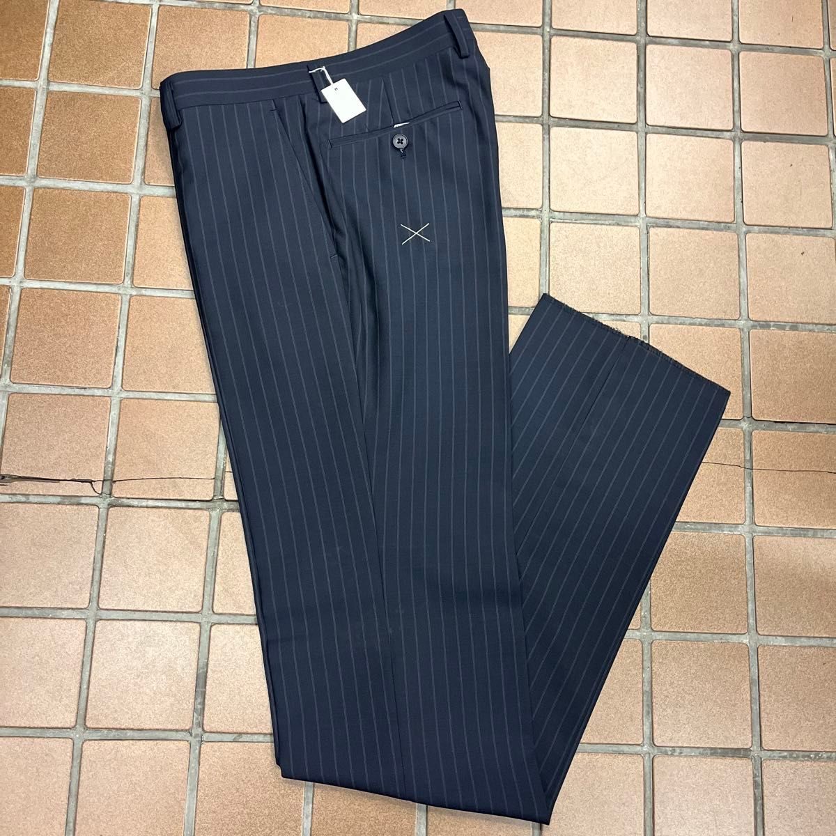 新品【YA6 L 細身スーツ】2Bシングルスーツ ネイビー系 新品【YA6 L 細身スーツ】2Bシングルスーツ ネイビー系