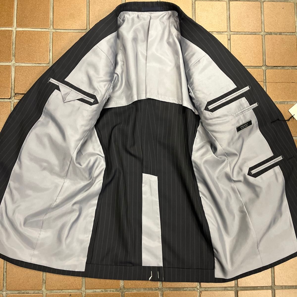 新品【YA6 L 細身スーツ】2Bシングルスーツ ネイビー系 新品【YA6 L 細身スーツ】2Bシングルスーツ ネイビー系