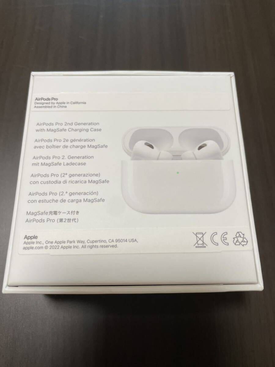 Apple　アップル　ワイヤレスイヤホン　AirPods Pro　第2世代　MagSafe充電ケース　保護ケース付き　ホワイト　付属品完備