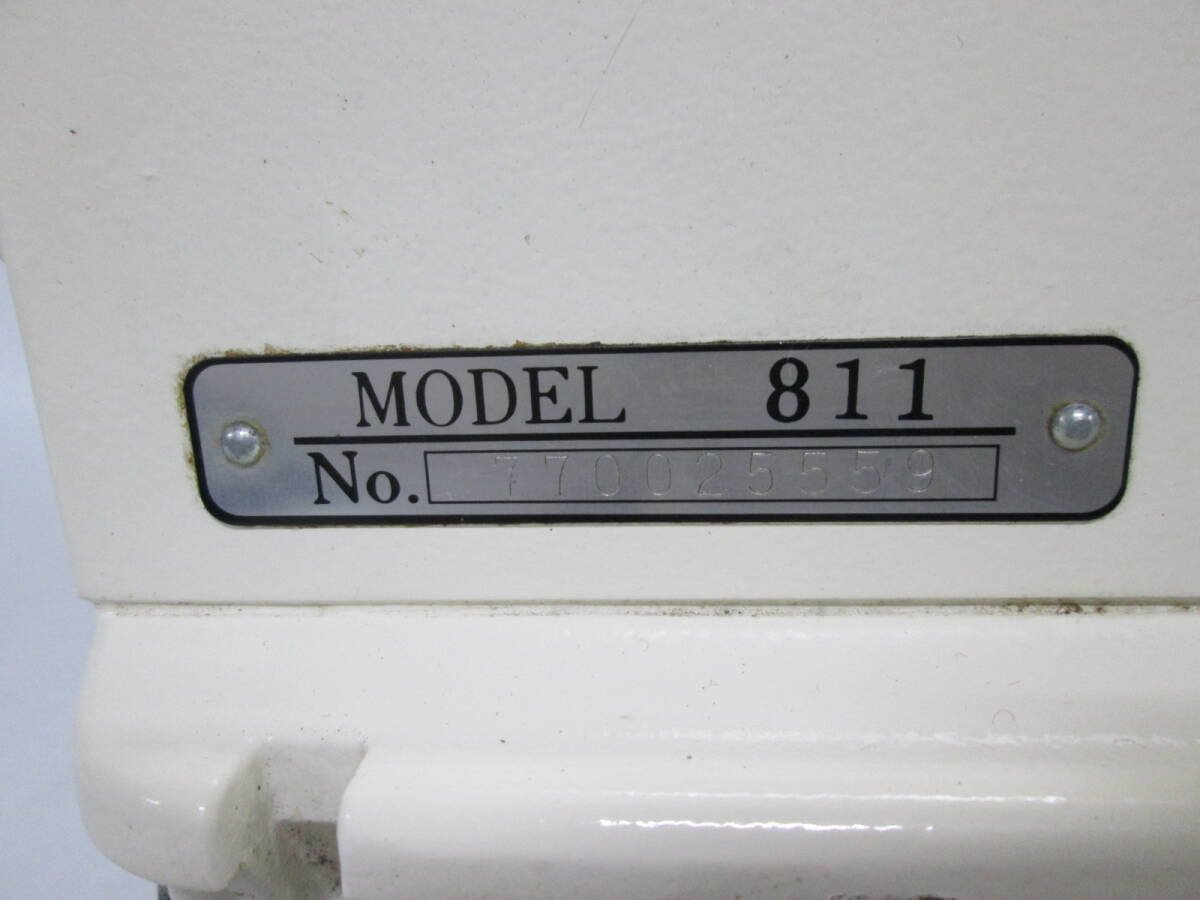 【0517n S10379】JANOME ジャノメ ミシン model 811 家庭用ミシン 本体 コードなし ジャンク_画像10