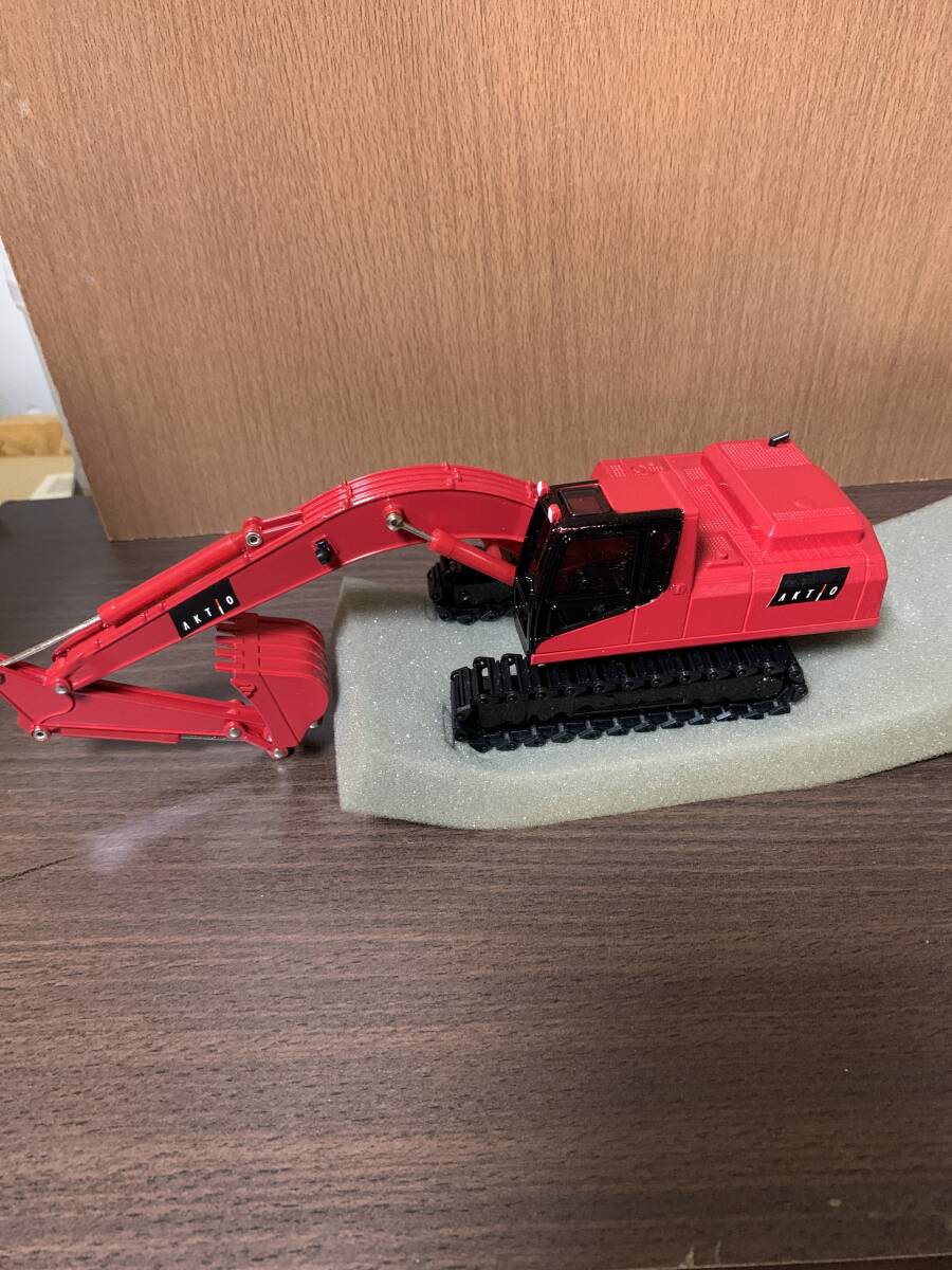 最も優遇 アクティオ 新キャタピラー三菱 建機レンタルアクティオ仕様 建設車両、作業車