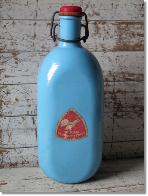 * rare Vintage LE GRAND TETRAS/ gran Tetra light blue red seal paper Logo aluminium flask bottle France made *