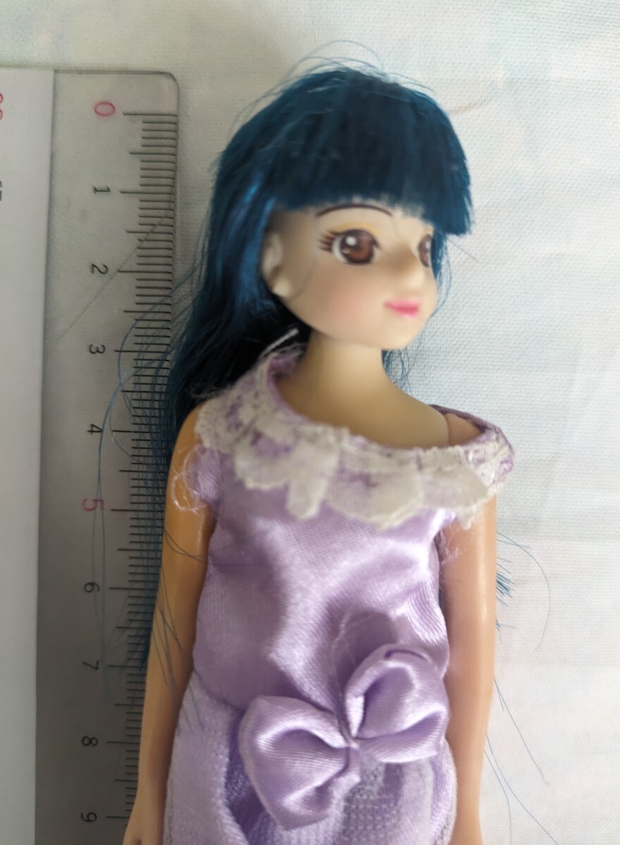  put on . change doll approximately 17cm doll girl blue .