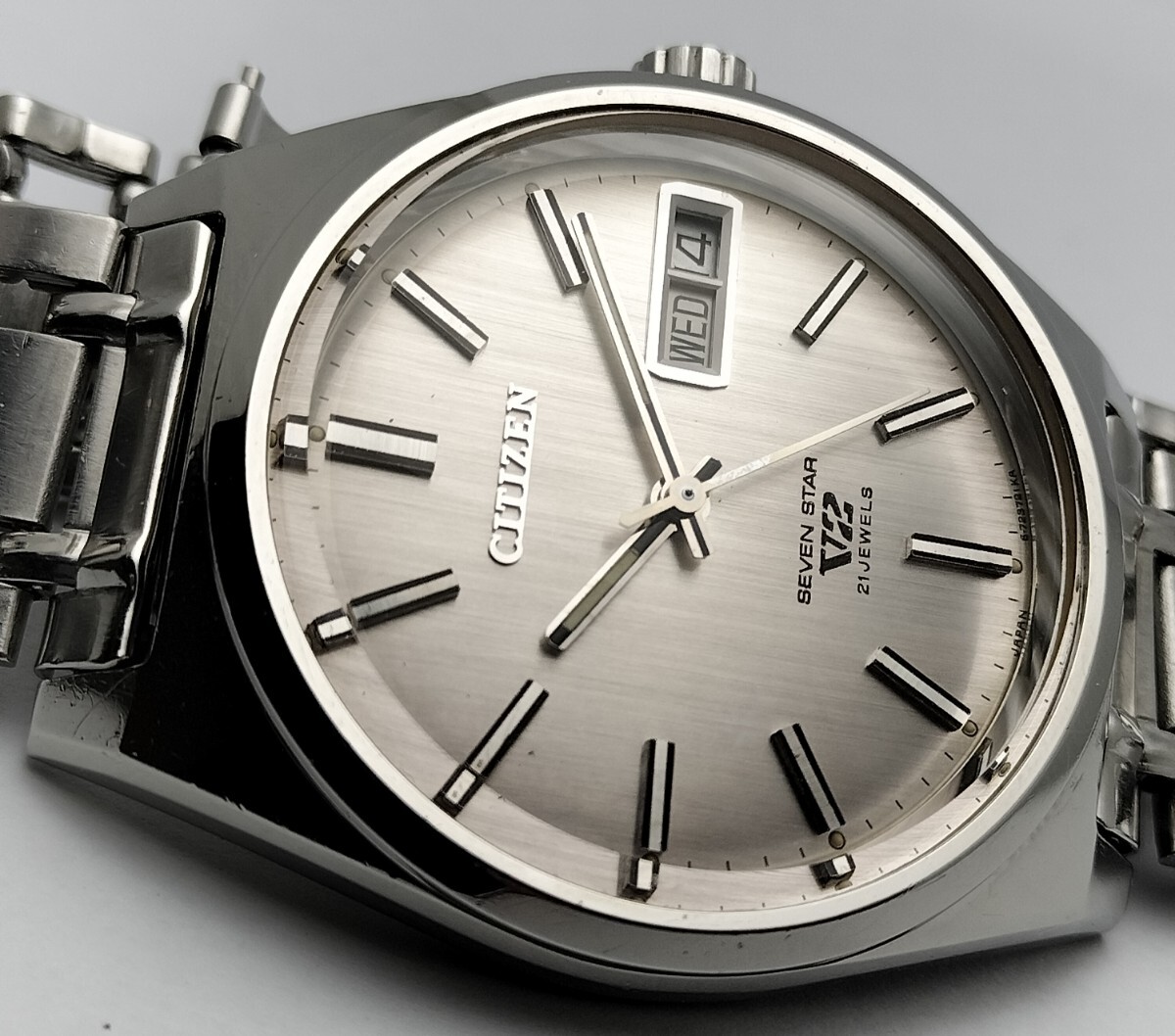紳士用　シチズン　セブンスター　V2　自動巻き腕時計　1970年代製　純正ブレスレット　メンテナンス済　新品純正クリスタルガラス交換済_画像5
