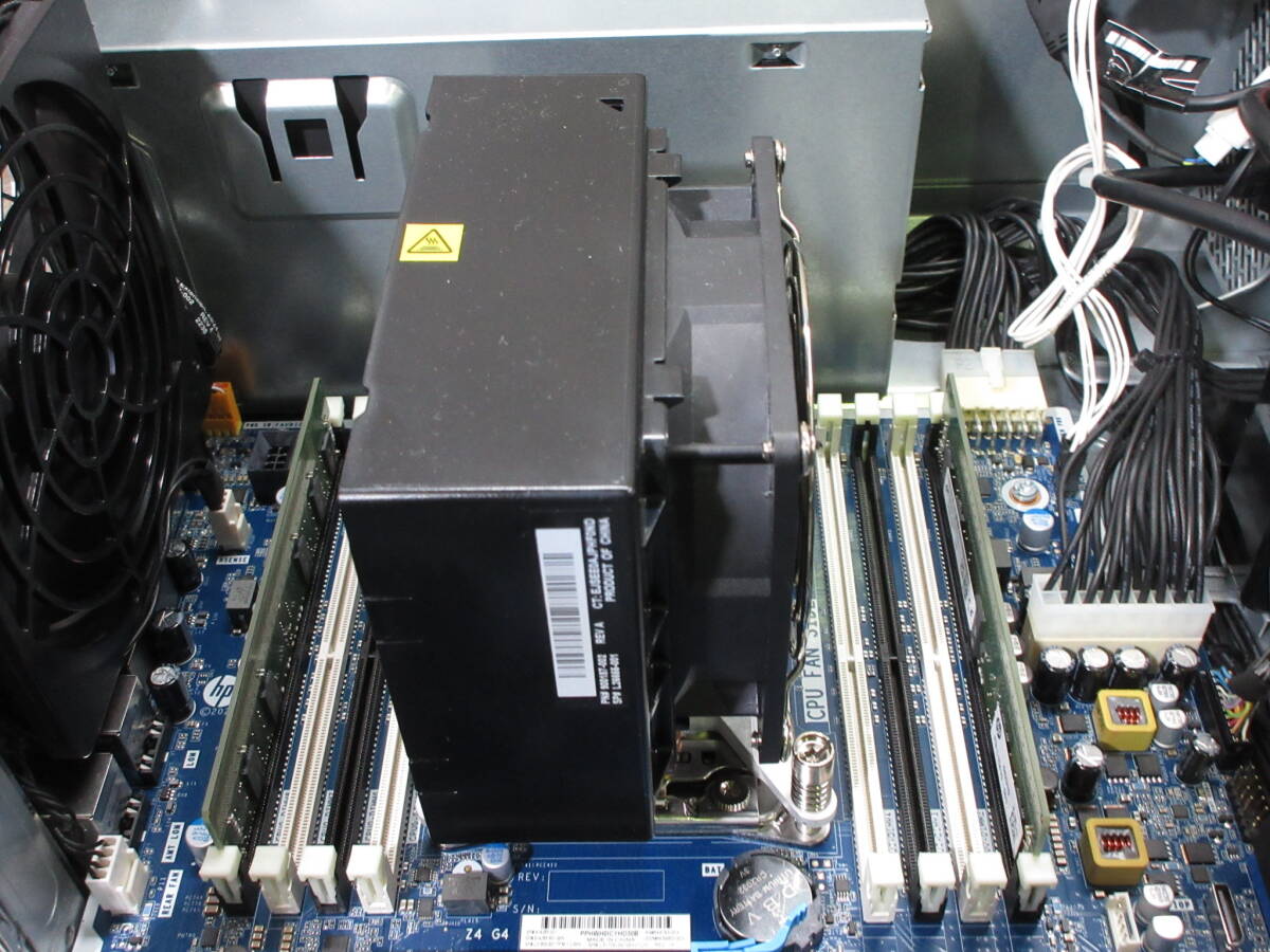 【※ストレージ、グラフィックボード無し】HP Z4 G4 Workstation / Xeon W-2223 3.60GHz / 16GB / DVDマルチ / No.V063_画像4