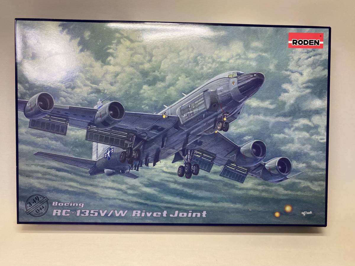 送料無料 　1/144　ローデン144-349　Boeing RC-135V/W Rivet Joint_画像1