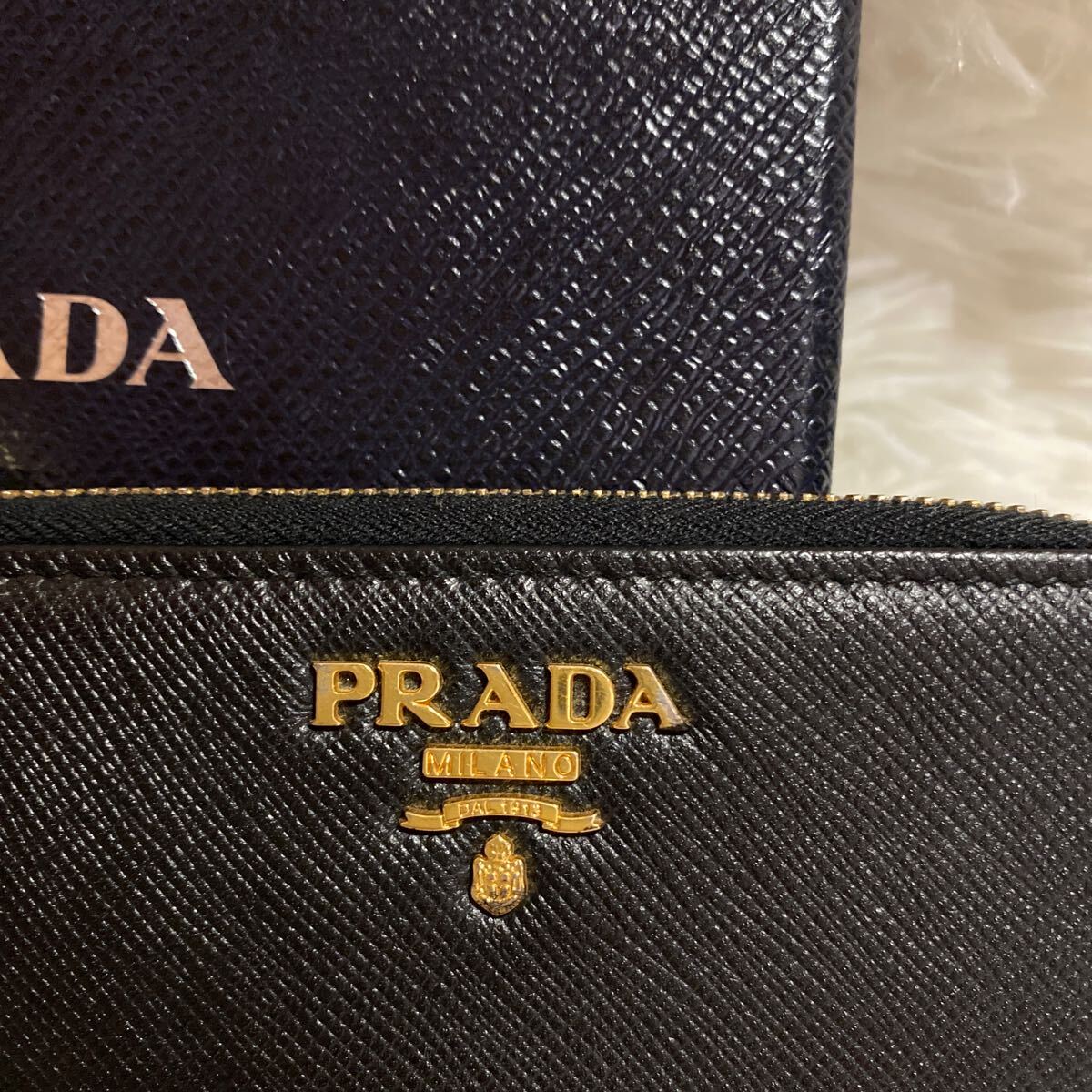 【美品】1円〜　PRADA 1PP026 プラダ コインケース　キーリング　サフィアーノレザー　ギャランティカード　箱付き　金具 ミニ財布_画像2