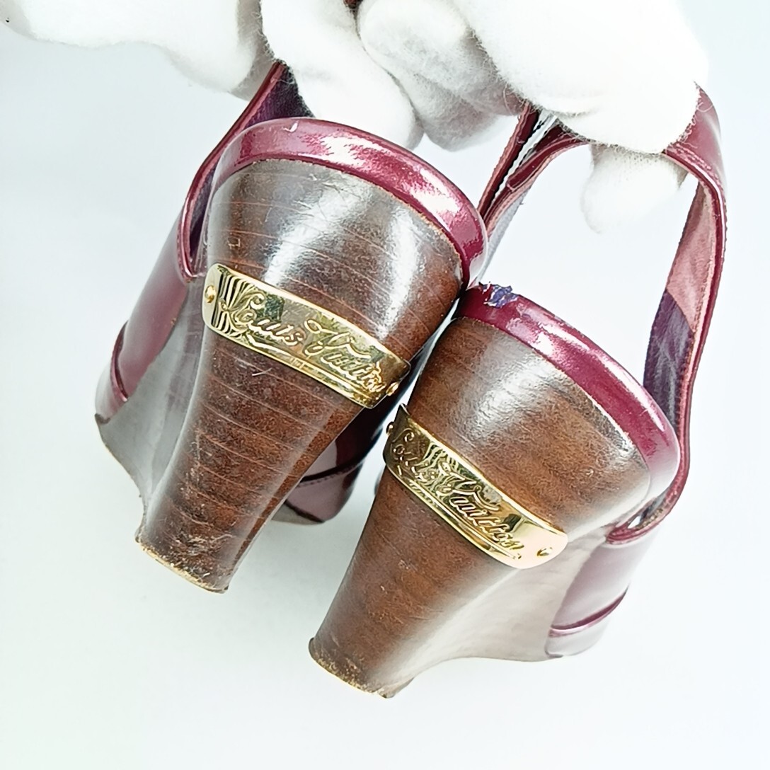 C #【商品ランク:B】 ルイヴィトン LOUIS VUITTON ロゴメタル ゴールド金具 オープントゥ パンプス ヒール レディース シューズ 婦人靴 _画像9