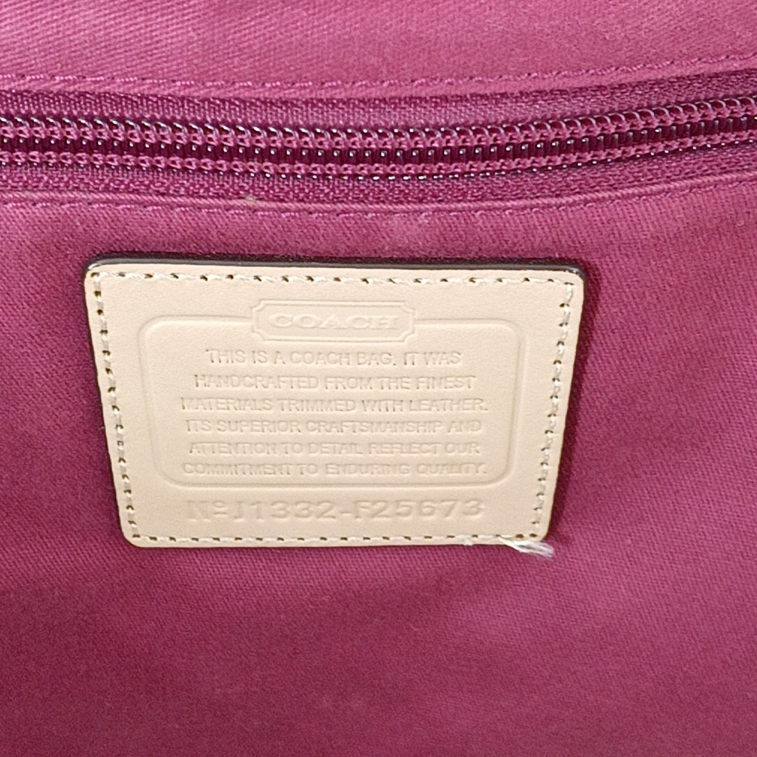 F ◎【 оценка товара :B】... COACH  ковер  ... ... рукоятка   лого  ... включено  ... плечо   ...  сумка для покупок  ... человек   сумка   розовый  кузов 