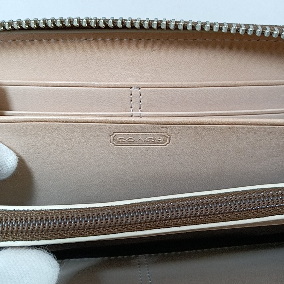 A ◎【商品ランク:B】コーチ COACH シグネチャー 総柄 ロゴ刻印 ラウンドファスナー 長財布 ウォレット 小銭入れあり 12カードポケット _画像7