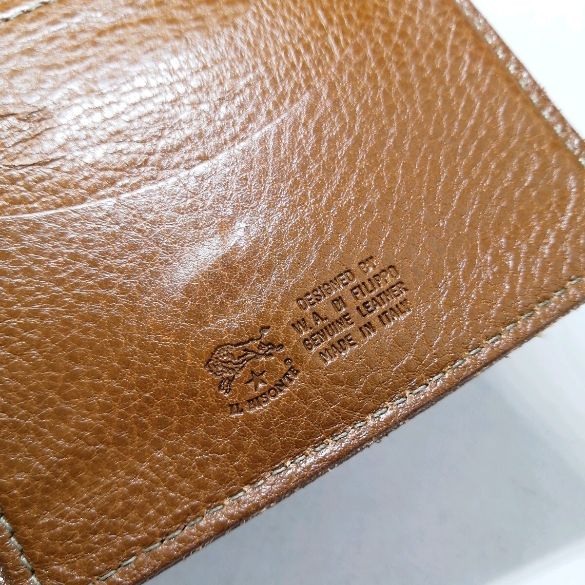 AΦ[ commodity rank :B] Il Bisonte IL BISONTE Gold metal fittings Logo type pushed . leather original leather three folding purse wallet change purse . equipped 6 card light brown group 