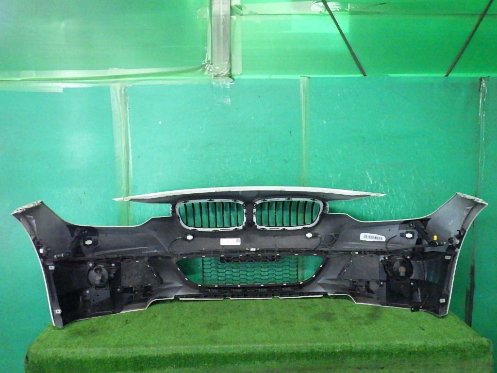 BMW320i[F31前期]Mスポーツ フロントバンパーの画像10