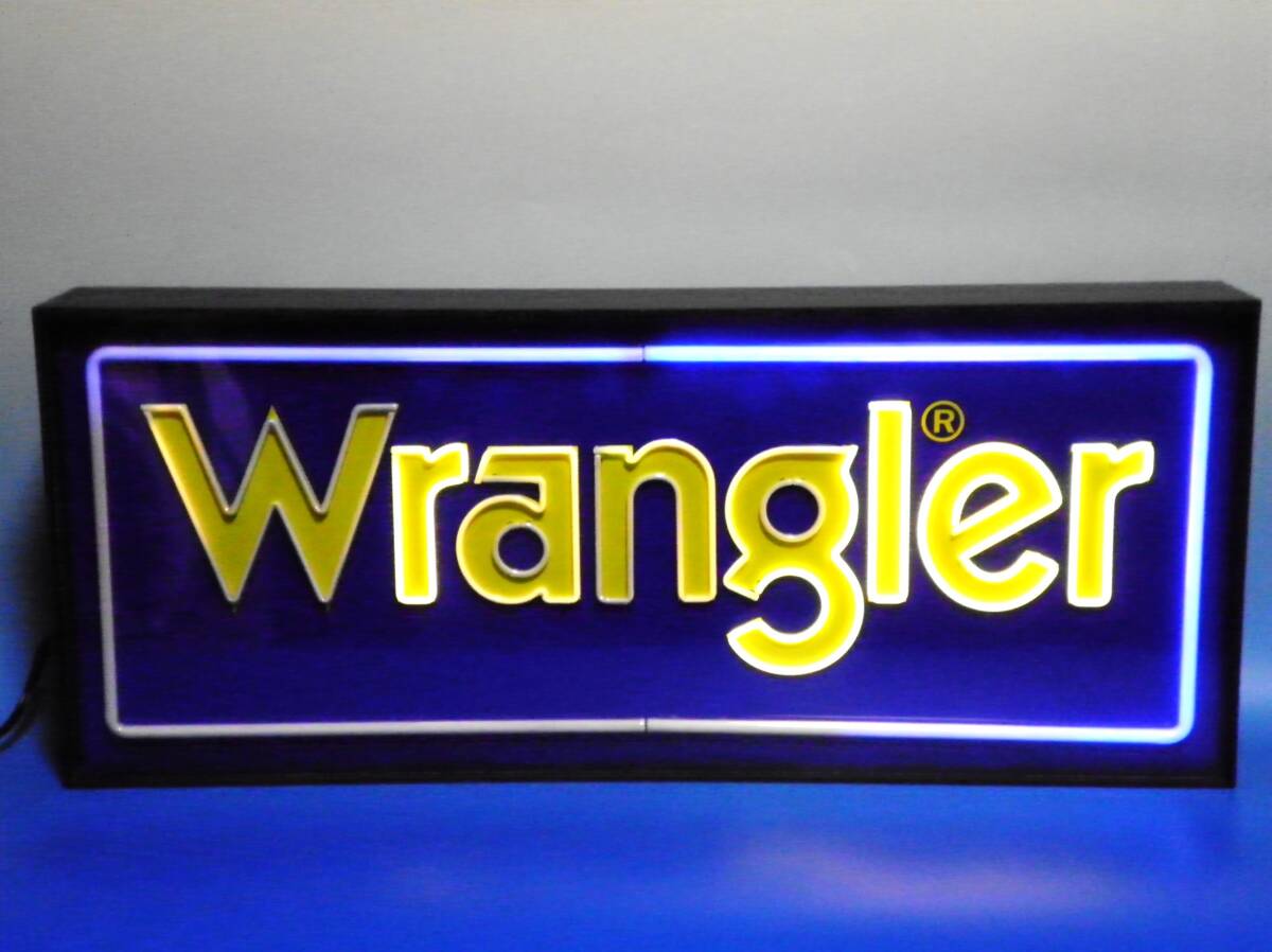 Wrangler FLASH NEON　ラングラーネオン看板　中古品　ジャンク品_点灯状態の画像