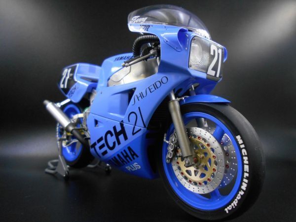 【制作代行】フジミ製 1/12 YAMAHA FZR750 TECH21 1985年鈴鹿8耐仕様 塗装済み完成品_画像7