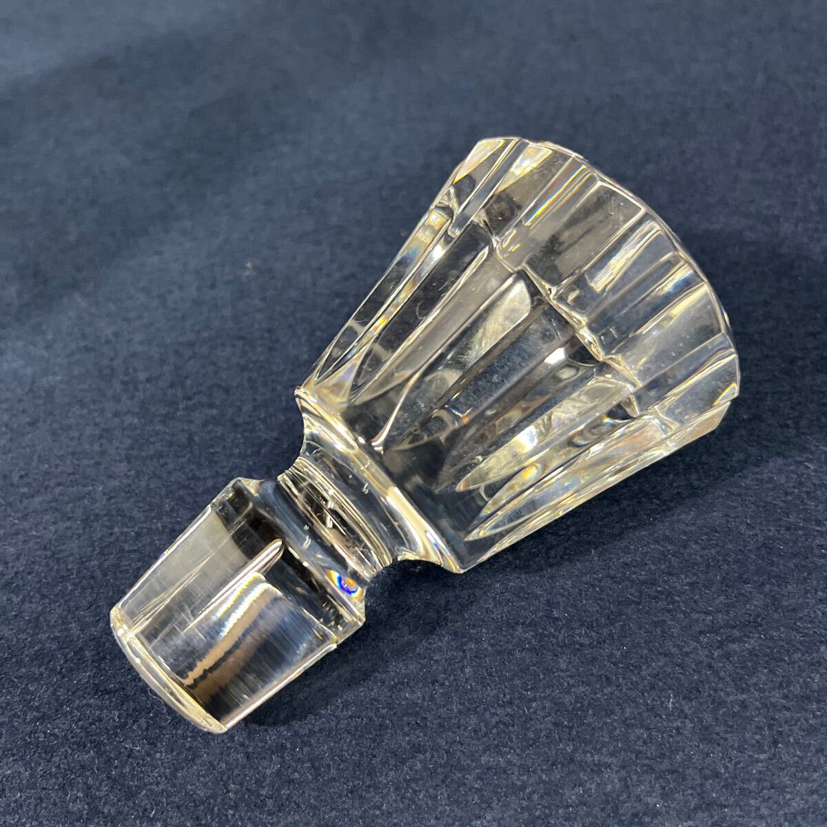 CAMUS カミュ コニャック Baccarat バカラ ボトル 空瓶 空ボトル デキャンタ クリスタルガラス 高さ約25.5×口径約3cm _画像8