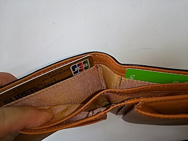 YA567 イタリアンスムースレザー 二つ折り財布 黒 IY0284 折札入クロ 本革 新品 未使用 即決 ブラック ボックス札入 在庫処分 セール 格安_カードが2枚入ります。