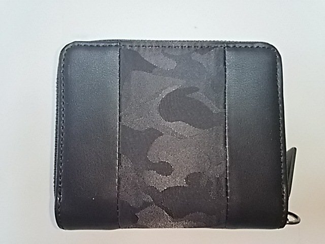 YA229 メンズ CH迷彩柄 二つ折り財布 ラウンドファスナー ブラック2 黒 【未使用】 カード多 訳ありジャンク在庫処分 特価 格安 セ_画像6