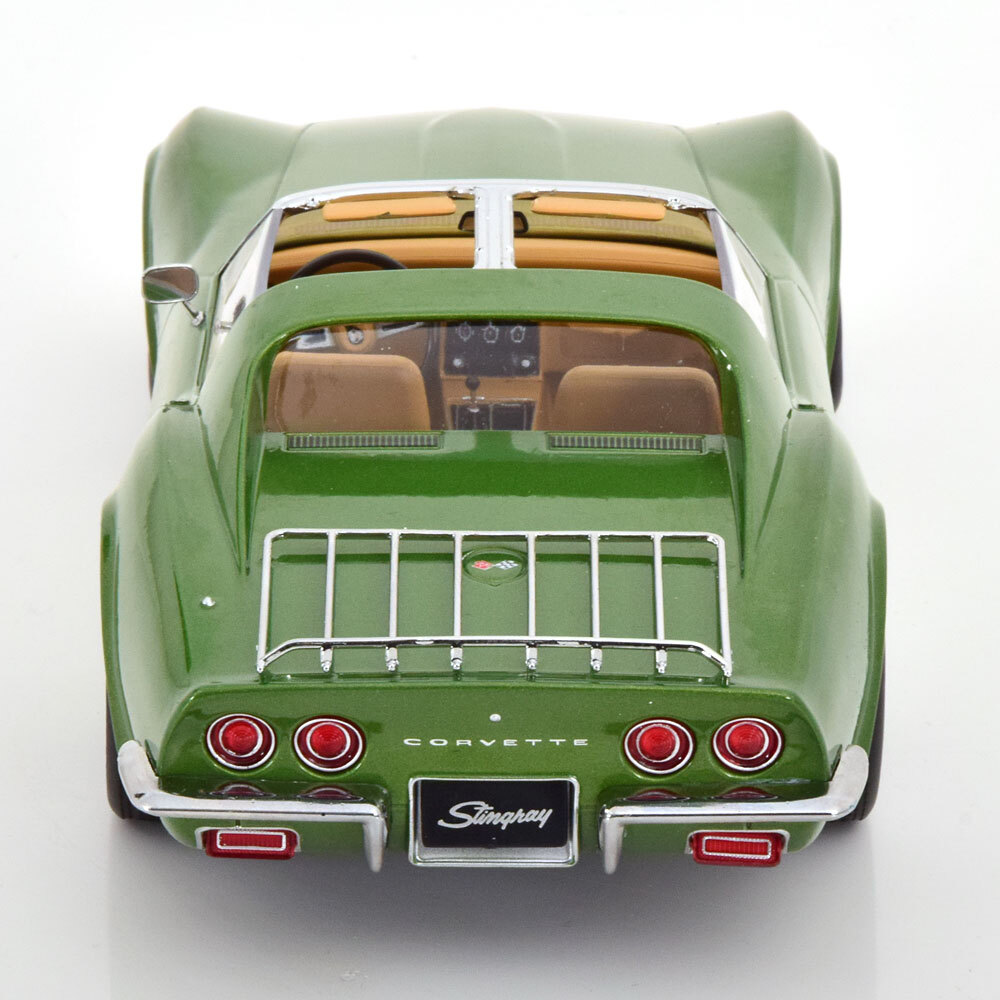 KK scale 1/18 Chevrolet Corvette C3 1972　ライトグリーン　ダイキャスト製　シボレー　コルベット_画像5