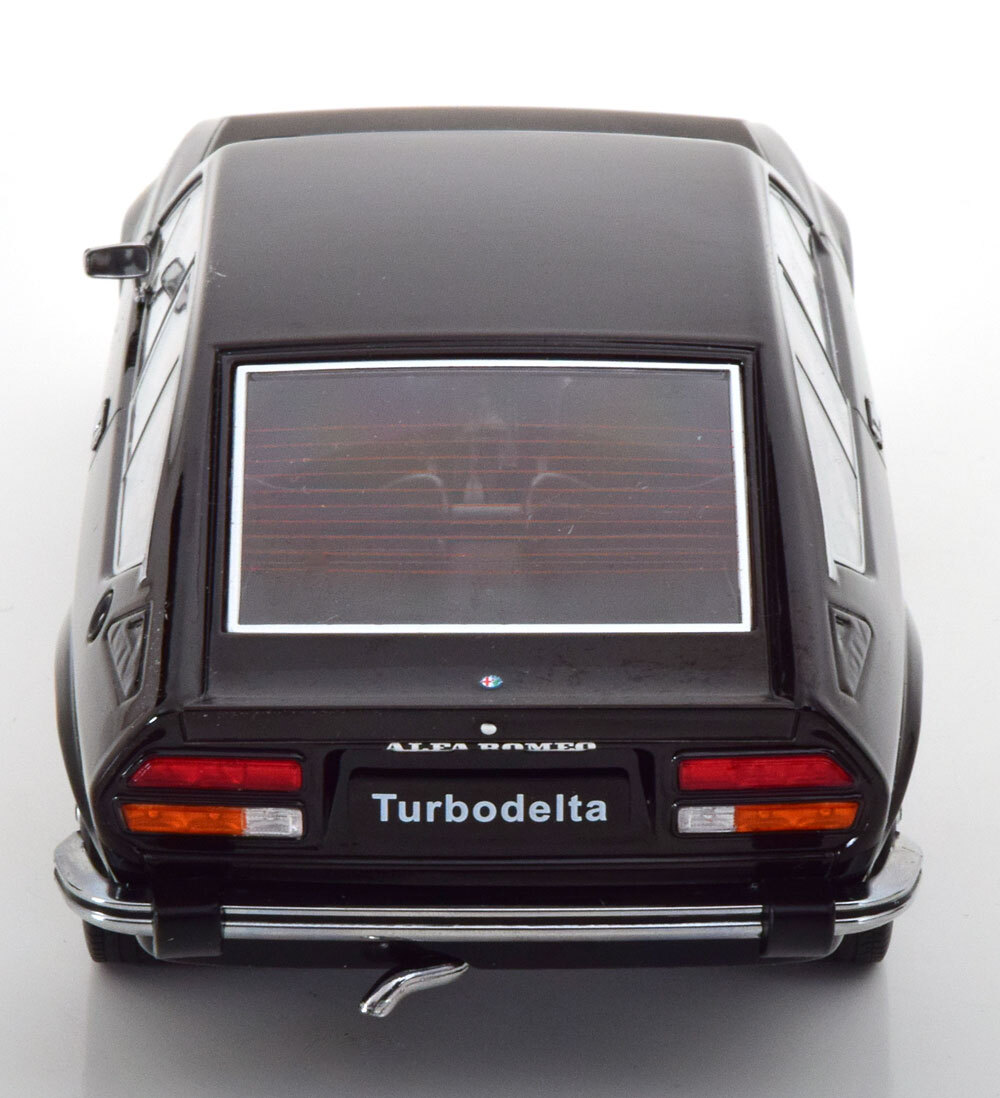 KK scale 1/18 Alfa Romeo GTV 2000 Turbodelta 1979　ブラック　ダイキャスト製　アルファロメオ_画像4