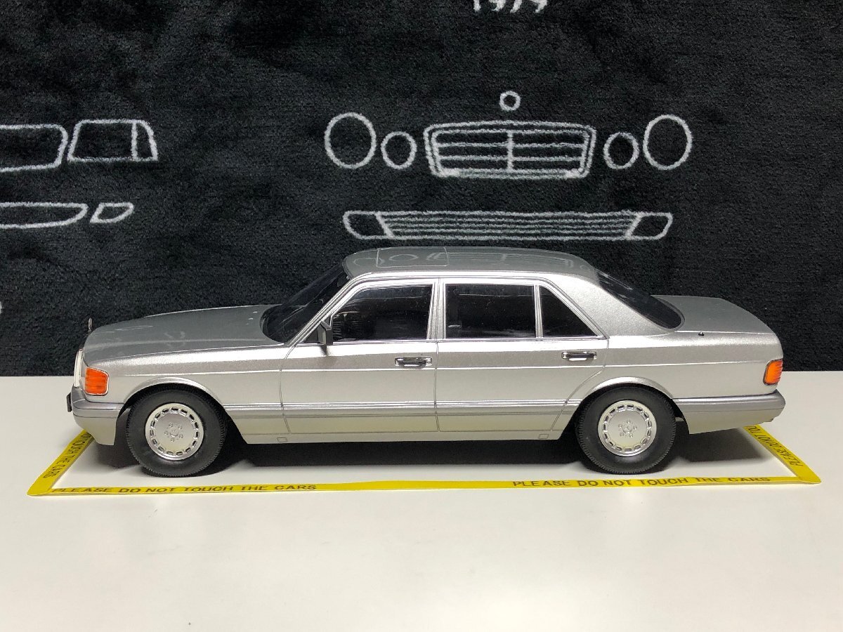 iScale 1/18 Mercedes Benz 560 SEL S class (W126) year 1985 astral silver / grey　メルセデス　ベンツ_画像5