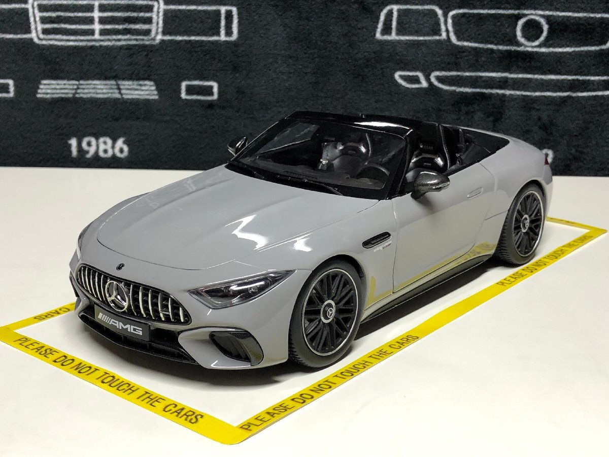 iScale 1/18 Mercedes Benz SL63 AMG (R232) 4MATIC 2022 ALPINE GREY　メルセデス　ベンツ_画像1