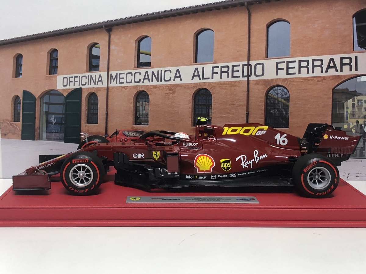 限定版　BBR Diecast 1/18 Ferrari SF1000 Gran Premio della Toscana フェラーリ ダイキャスト製　台座・ケース付　BBR161000DIE-21_画像5