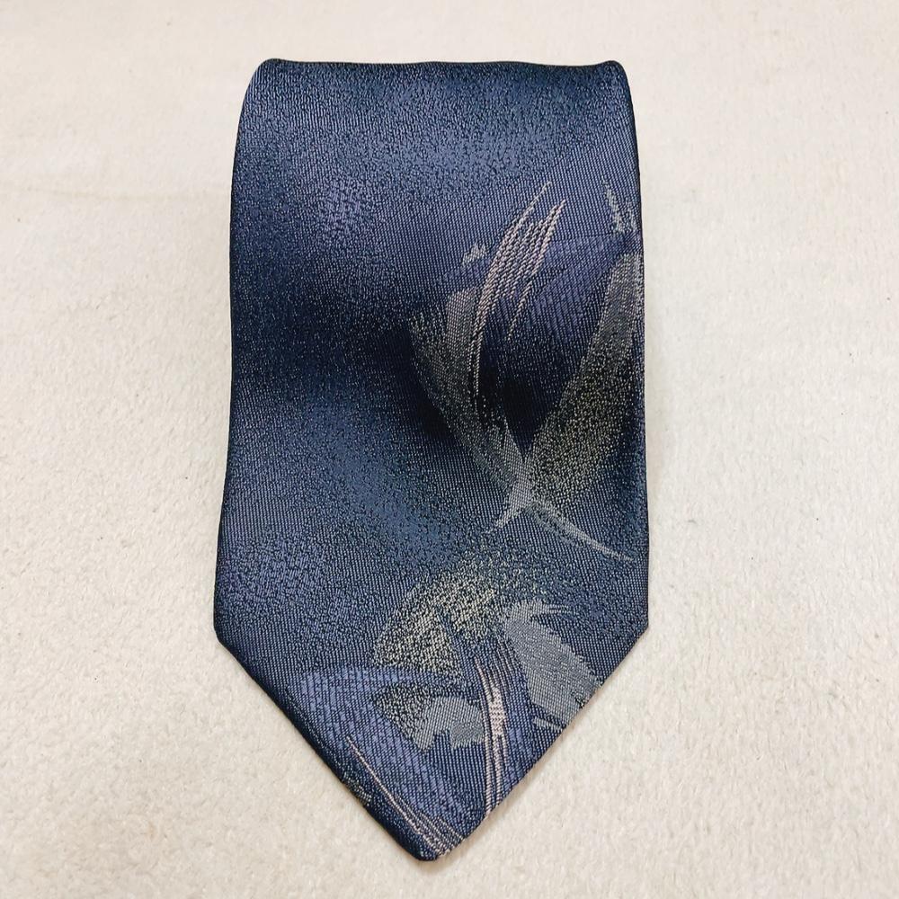 [ beautiful goods ]issey miyake Issey Miyake necktie total pattern silk men's office feeling of luxury gorgeous brand one Point Logo made in Japan N17