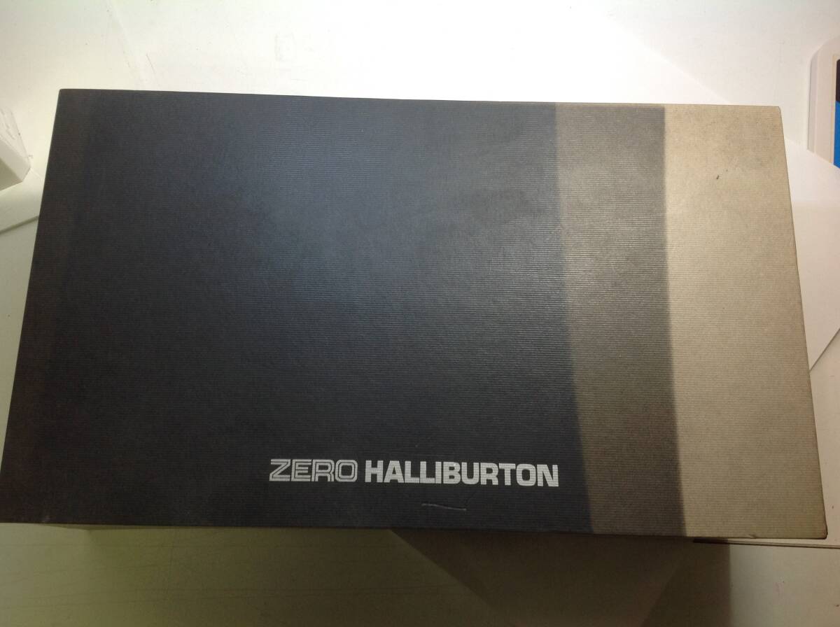 ZERO HALLIBURTON/ゼロハリバートン 2室 レザー ボディバッグ黒 未使用長期保管品_画像9
