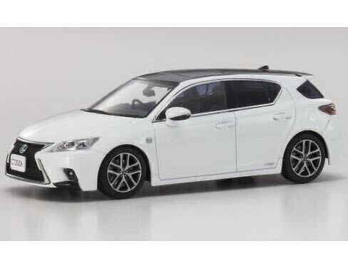 ◆未展示品！1/43 レクサス / LEXUS CT200h F SPORT ブラック / ホワイトノーヴァ ガラスフレーク_開封イメージ画像