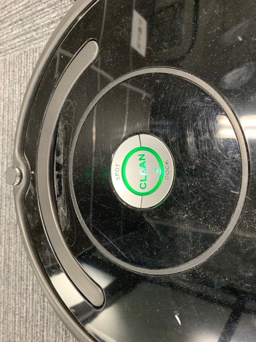 北山4月No.180 掃除機 iRobot Roomba ルンバ アイロボット ロボット掃除機 通電確認済み 動作未確認 家電_画像6