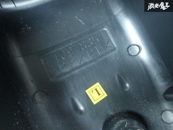 新車外し! トヨタ 純正 200系 ハイエース 7型 DX シートベルト セカンドシート リア リヤ シート 二列目 左 左側 標準 ワイド 共通 即納の画像6