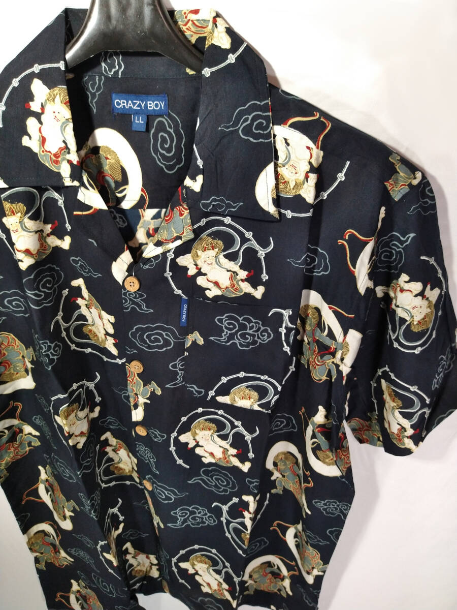 新品 CRAZY BOY アロハシャツ 風神雷神 濃紺 Mサイズ レーヨン100% 半袖 和柄 タグ付きの画像2
