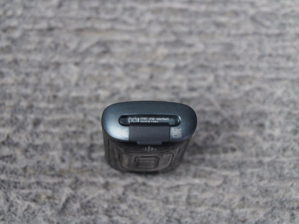 fitbit charge5 スマートウオッチ 健康管理トラッカー 通電動作未確認 現状品 C00014の画像7