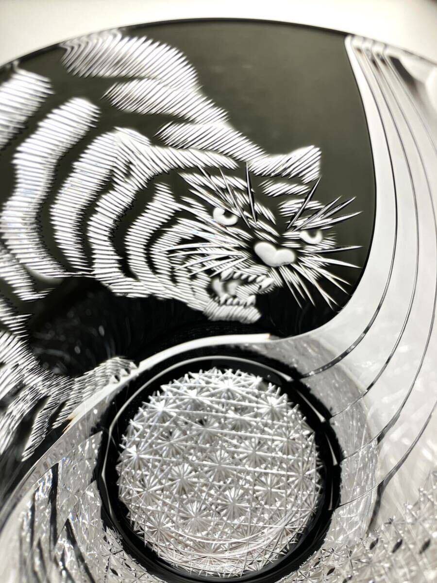 江戸切子 但野英芳作 『白虎』 ロックグラス 黒被せ クリスタルガラス 伝統工芸 ガラス工芸 切子の画像1
