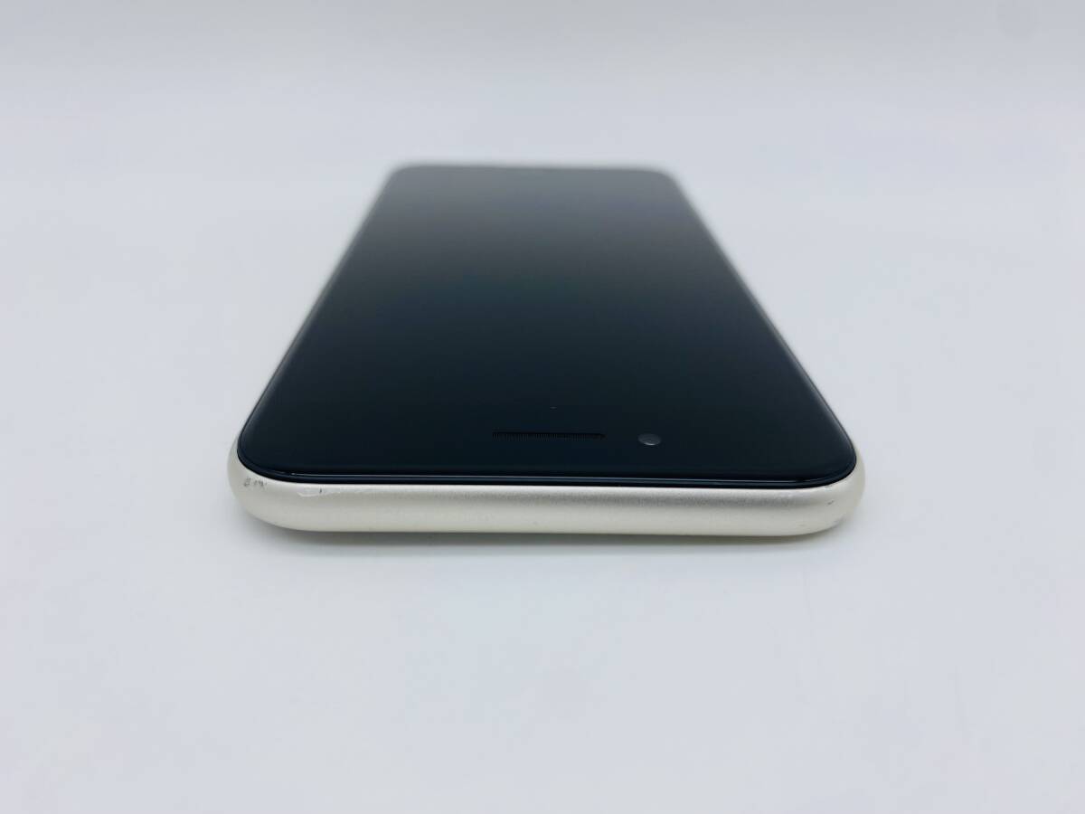 iPhone SE 第3世代 256GB スターライト/海外版シムフリー/新品バッテリー100%/新品おまけ多数　SE3-096_画像4