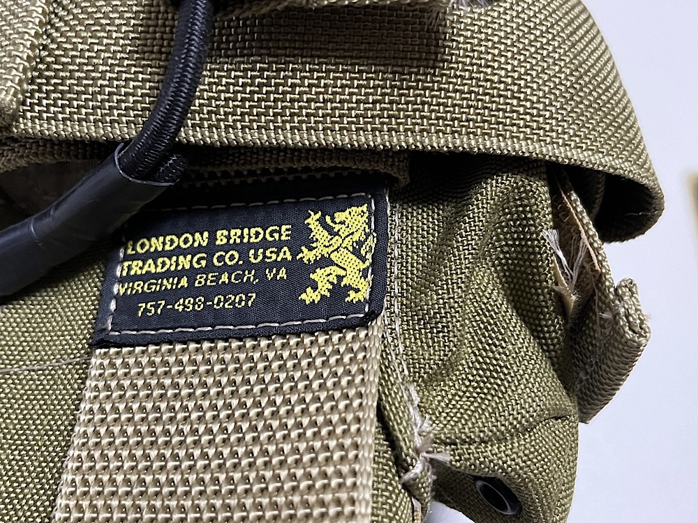 LONDON BRIDGE FRADING CO, USA ピストルが収納可能 & HOGUE ベレッタ M92F/M9ラバーグリップ フィンガー付(実銃用)_画像3