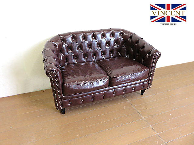 展示品　英国クラシック様式　VINCENT/ヴィンセント　チェスターフィールド　2人掛けソファ 　2Pソファ/ラブソファ