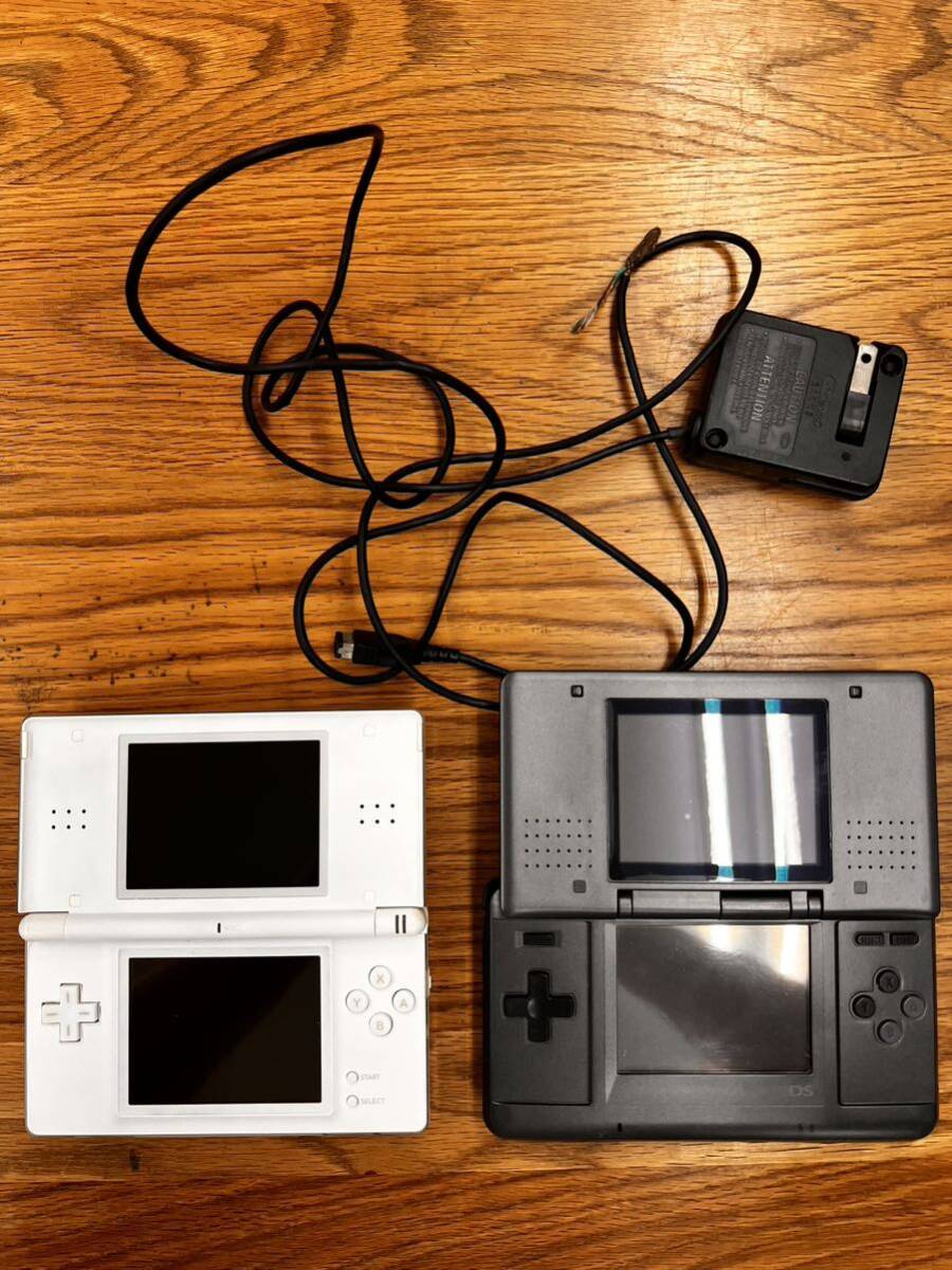 ２点セット 動作確認済み ニンテンドーDS lite クリスタルホワイト 動作未確認ニンテンドーDS ブラック任天堂 Nintendo ゲーム機 _画像1