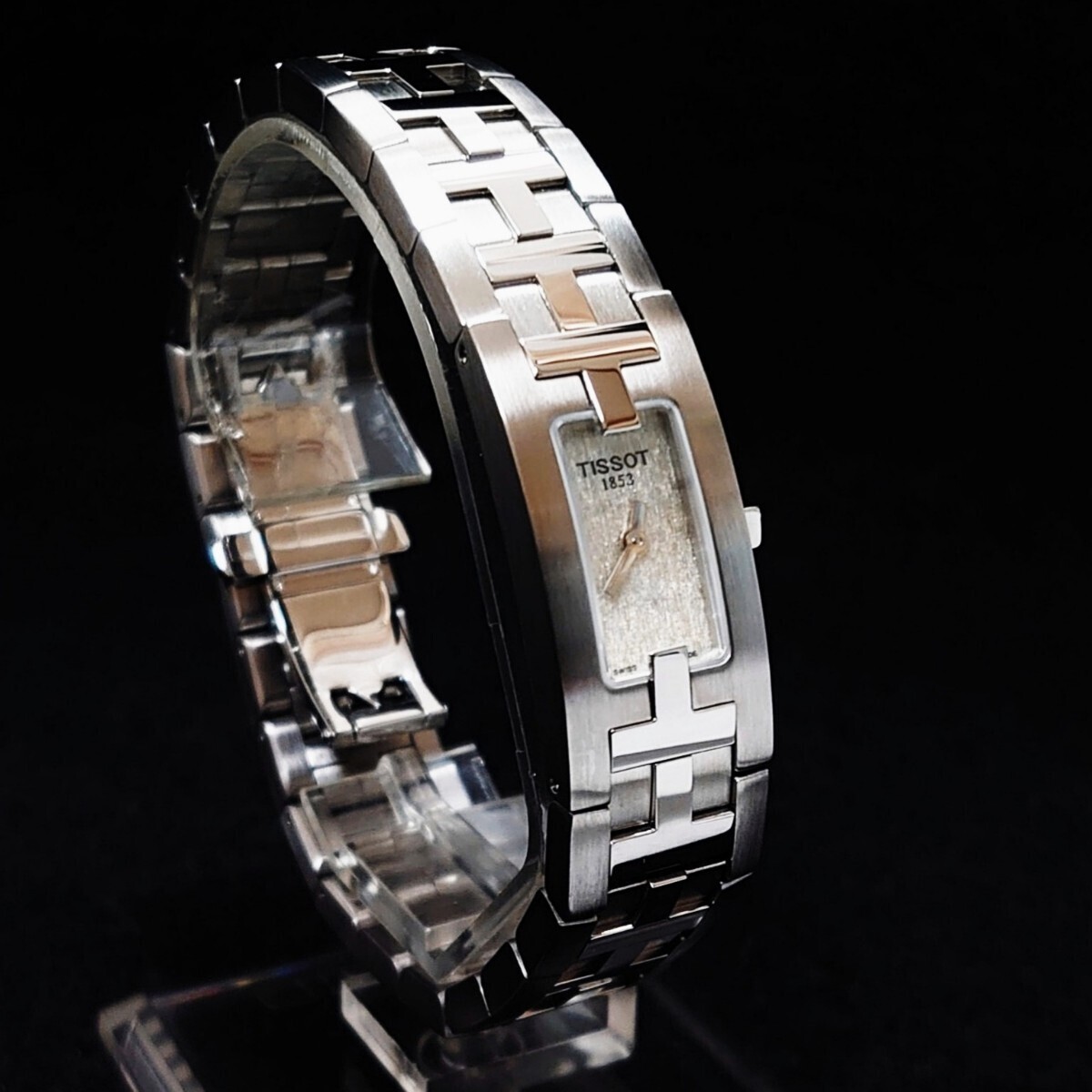 超美品 スイス製 高級 TISSOT 1853 ティソ レディース メンズ ブレスレット ウォッチ クォーツ 腕時計 L820H SWISS MADE オメガ ETA 稼働の画像4