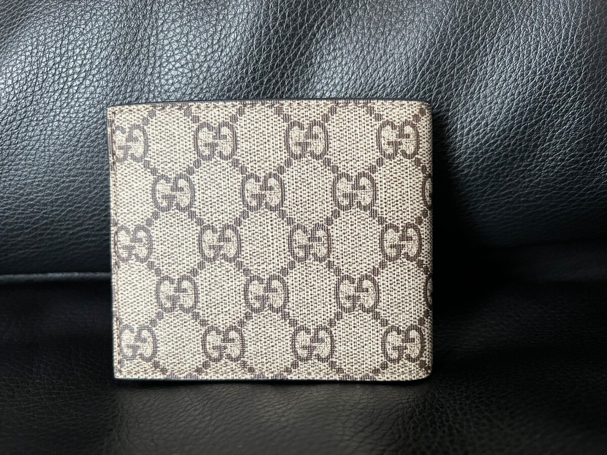 GUCCI グッチ 2つ折り財布 虎 刺繍プリント 未使用_画像3