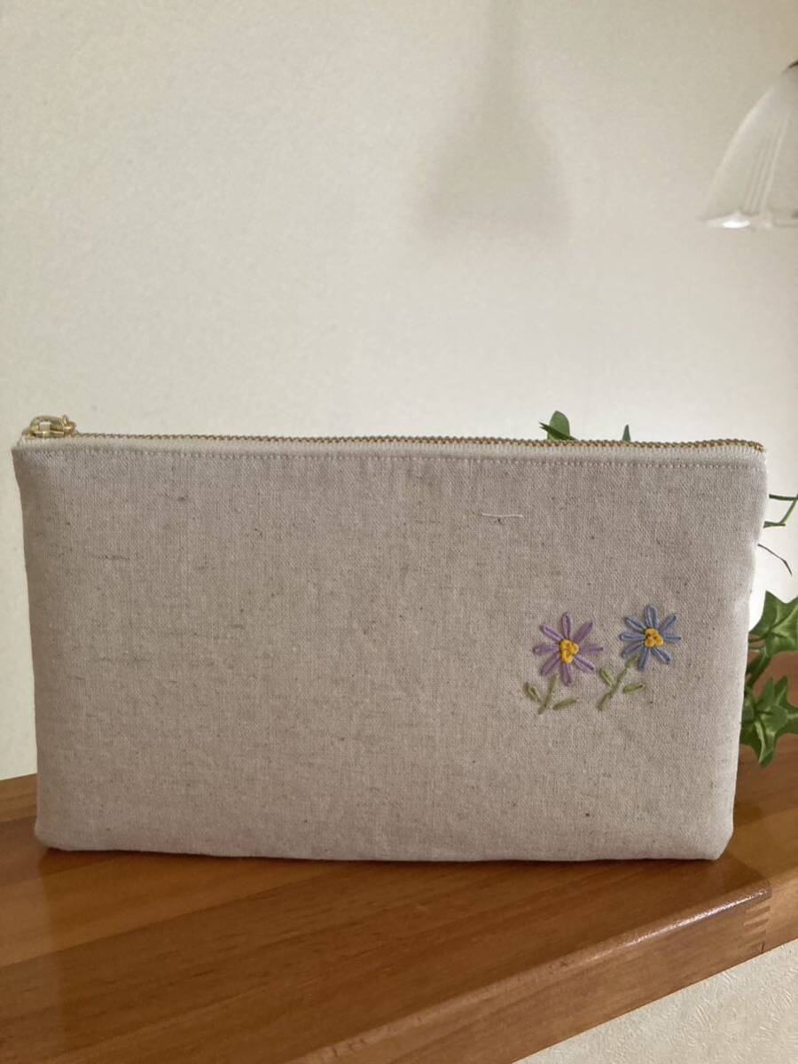 ハンドメイド 手刺繍 ポーチ B_画像2