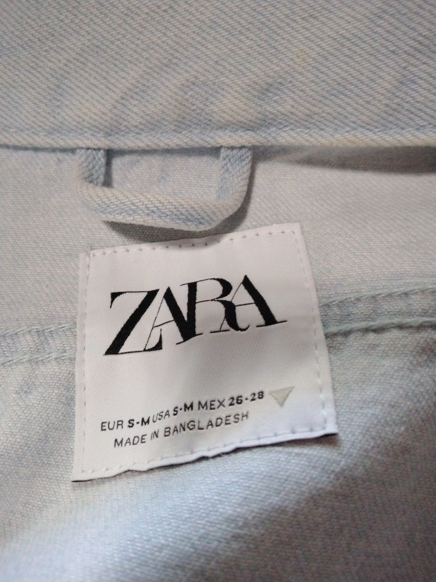 ＺＡＲＡ　デニムジャケット　ダメージデザイン