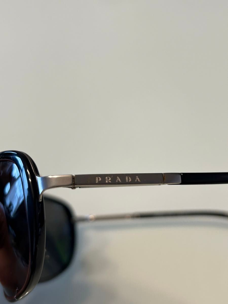 【超美品！！使用回数1回】PRADA プラダ サングラス SPR07E