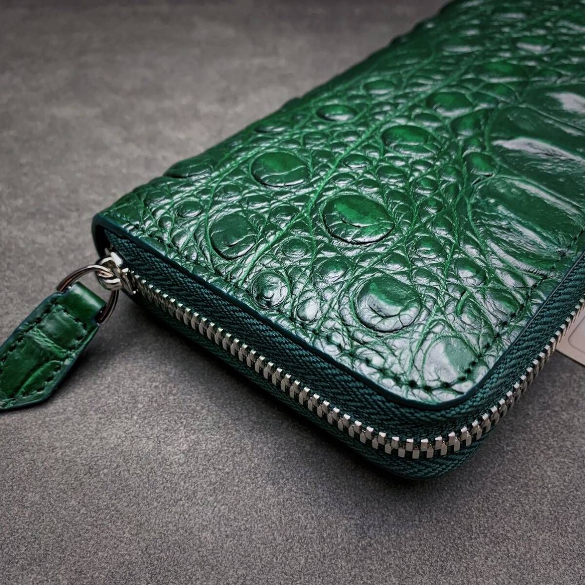  crocodile long wallet ( round fastener / high grade center part / hand made / luck with money color / genuine article /. leather use /book@wani leather / one sheets leather / the truth thing photograph / extra-large type wani/)