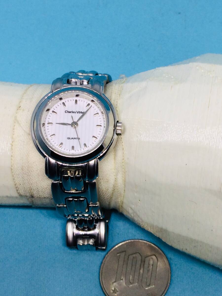 (G25)おしゃれな(*'▽')シャルルホーゲル（電池交換済み）シルバー・レディス腕時計USED（送料全国一律185円）素敵な時計です。_お洒落な時計です。
