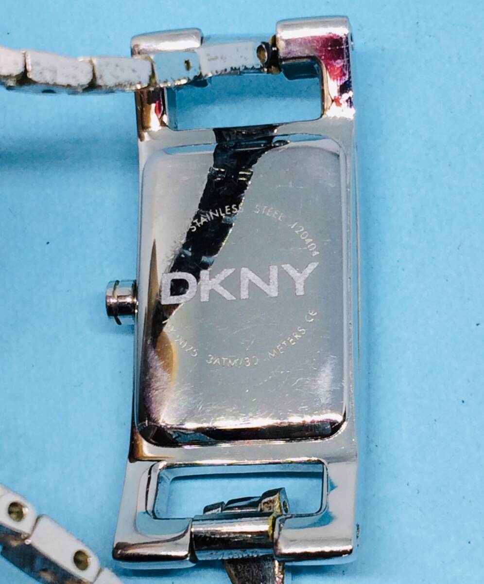 (G33)おしゃれな(*'▽')DKNY・ダナキャランニューヨーク（電池交換済み）シルバー・レディス腕時計USED（送料全国一律185円）素敵な時計。_電池交換・クリーニング済み