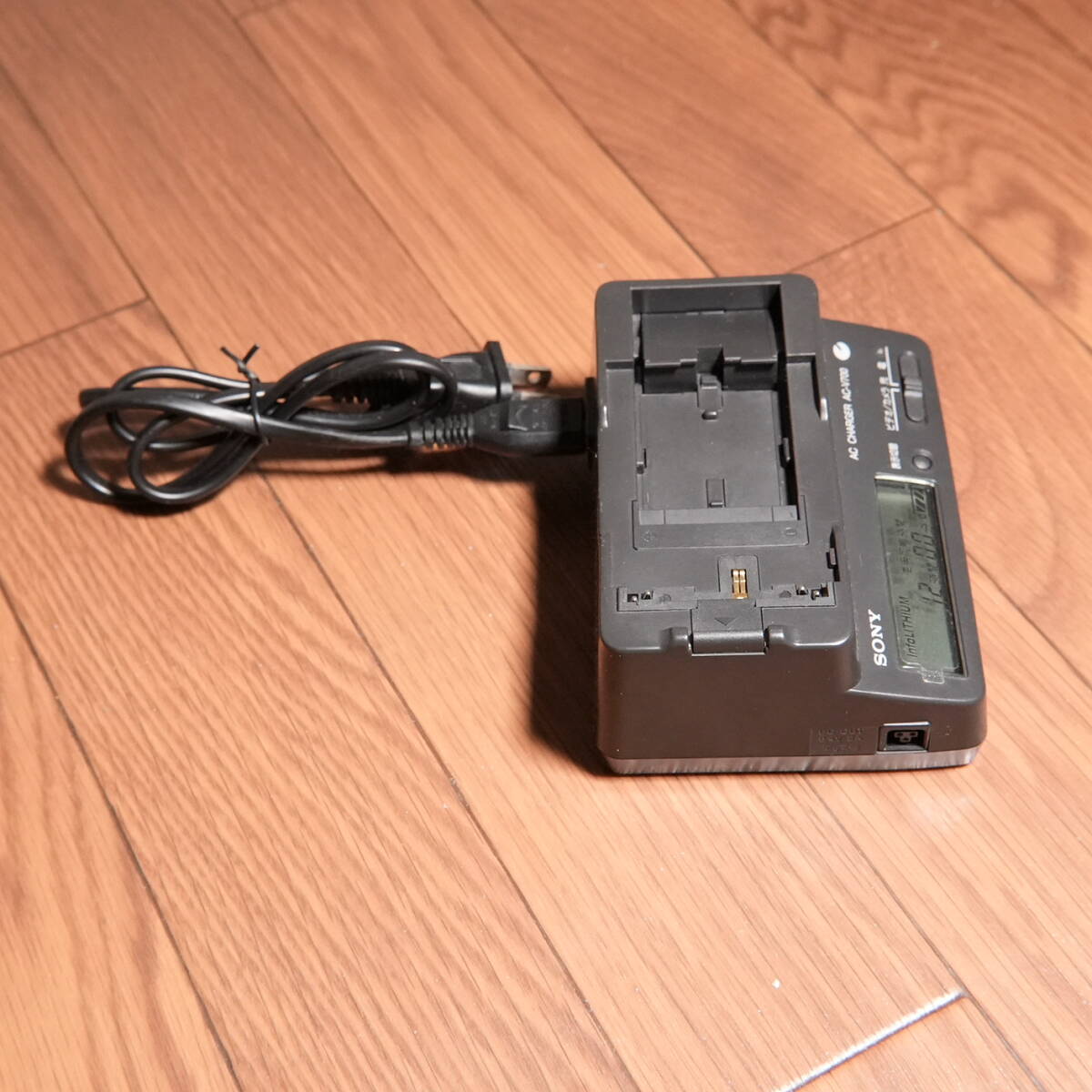  Sony SONY AC charger AC-V700 present condition goods 