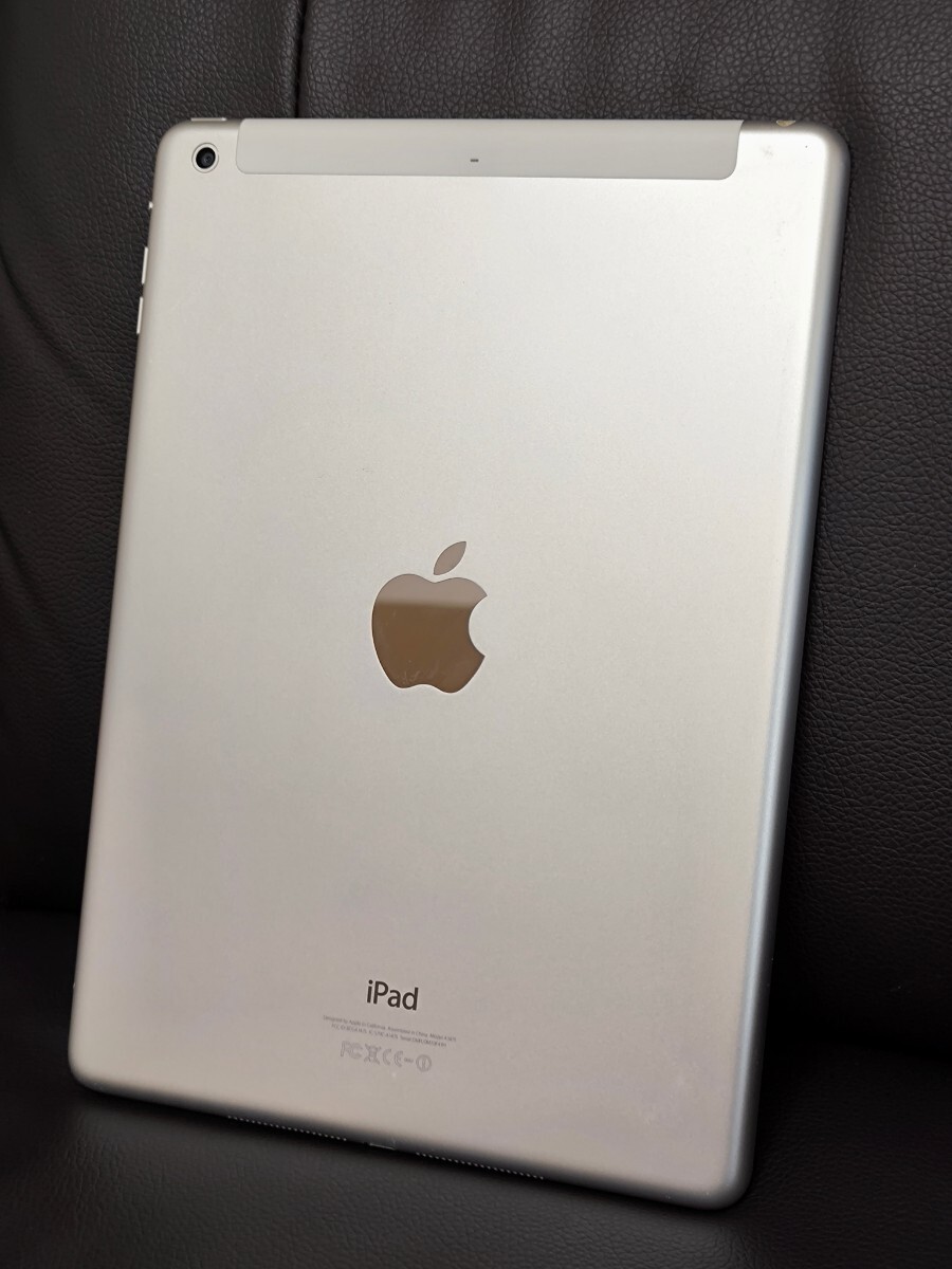 【状態良好】Apple iPad Air 第1世代 Wi-Fi＋Cellular 16GB A1475(MD794JA/A) au 判定〇 の画像2