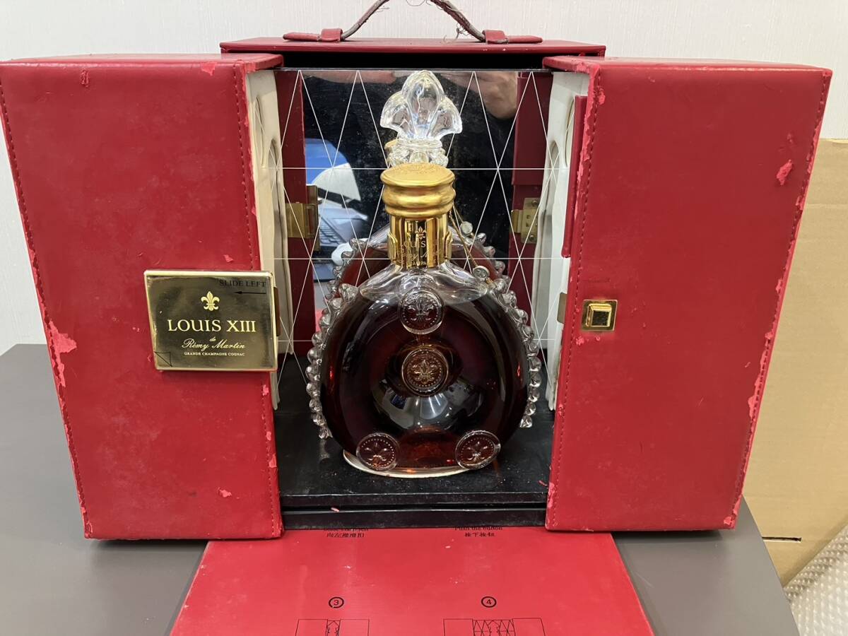 ☆【売り切り】未開栓 REMY MARTIN レミーマルタン ルイ13世 金キャップ 700ml 40％ 替え栓・箱付き 観音開きの画像1