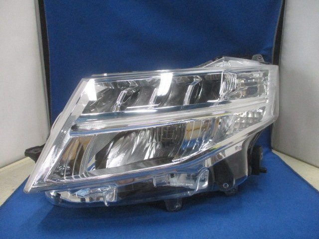 トヨタ　ROOMY/ルーミー　M900A/M910A　前期　左ライト/左ヘッドライト　LED　純正　STANLEY　W3918　222116_画像1